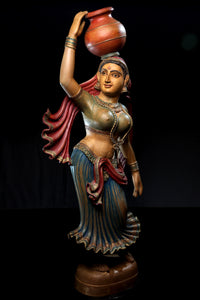 Lady with a pot